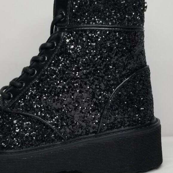 Michael Kors Women's Aniya Lug Combat Booties Chunky Glitter Size 7.5 NWB - Picture 3 of 9